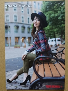 쥳